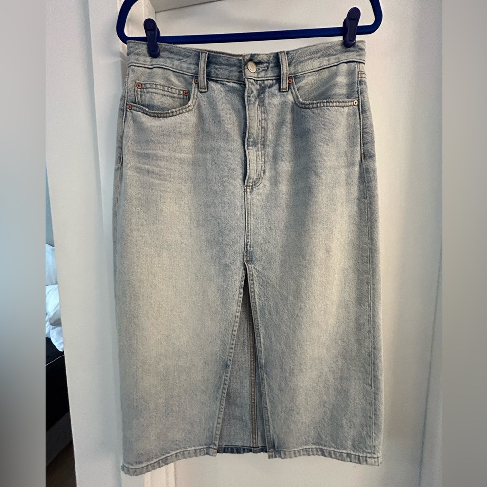 Aritzia, The 90’s Halle Stretch Denim Skirt, Sz 29
